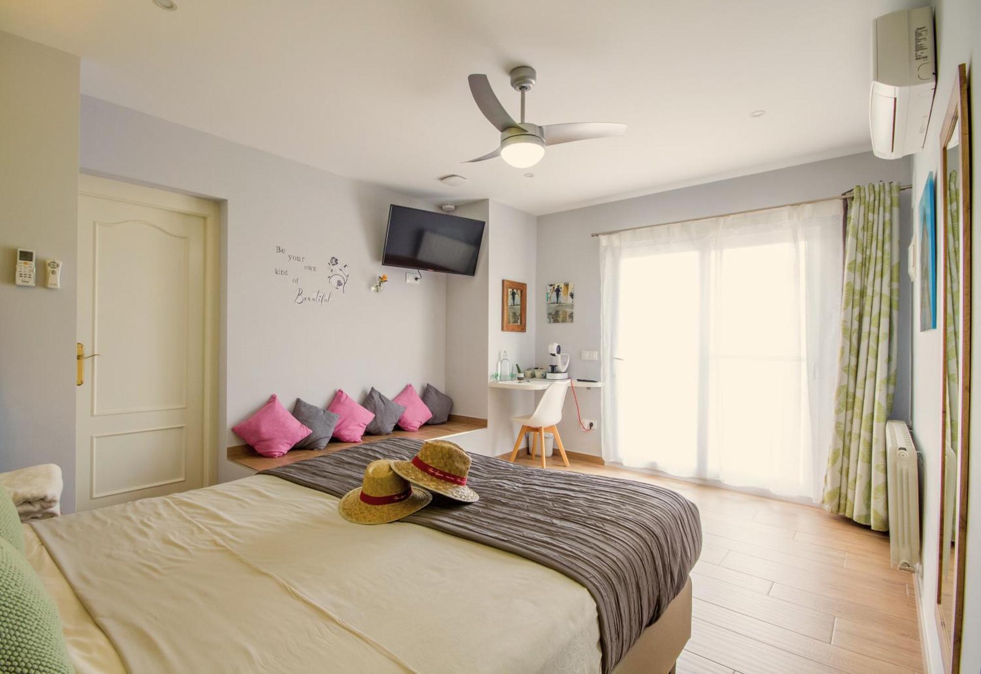 Casa Lennisa Bed & Breakfast